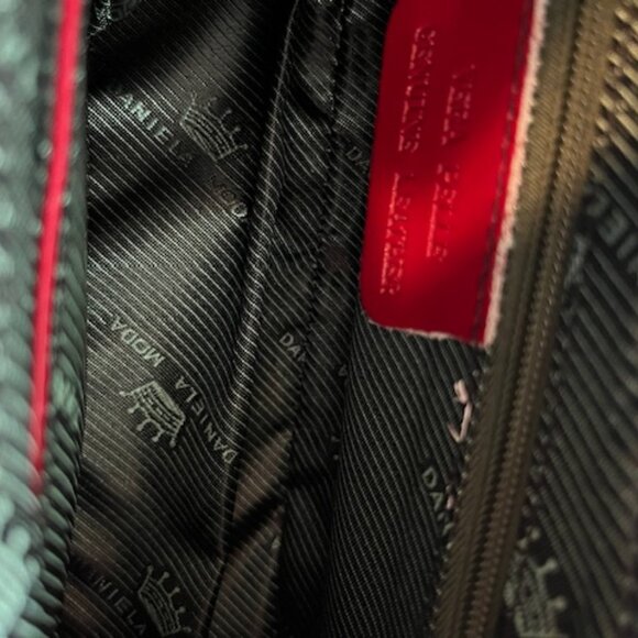 Daniel Amoda Italian leather bag. - Picture 4 of 5